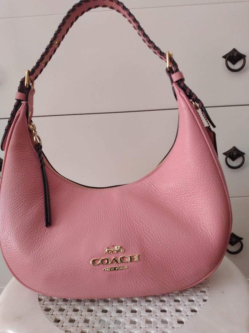 COACH bailey Hobo shoulder bag (Category: Luxury Bags & Wallets) located in Paranaque City. Submitted by misscloset08 (Listing ID 1131797276, Image 1). Description: Authentic COACH BAILEY HOBO shoulder bag Brand New 100% Authentic Pebbled leather RUSH for Christmas gift No dustbag.