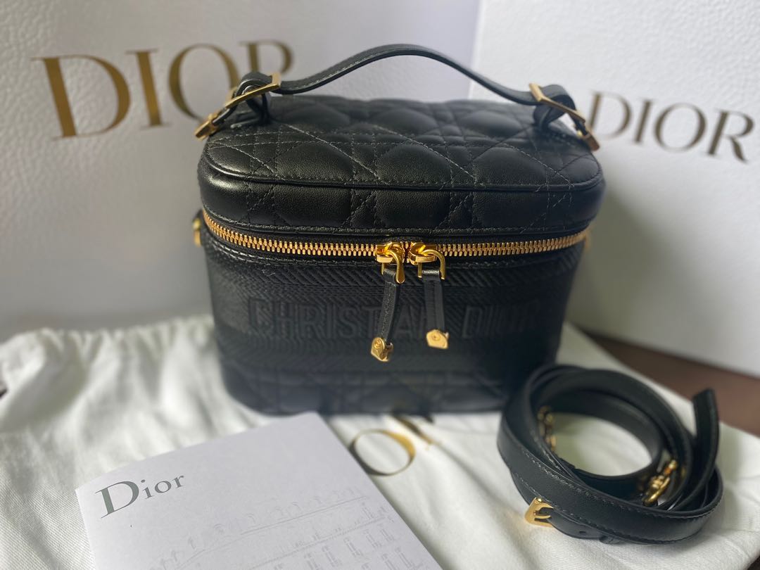 Shop Christian Dior Dior Travel Vanity case by sweetピヨ