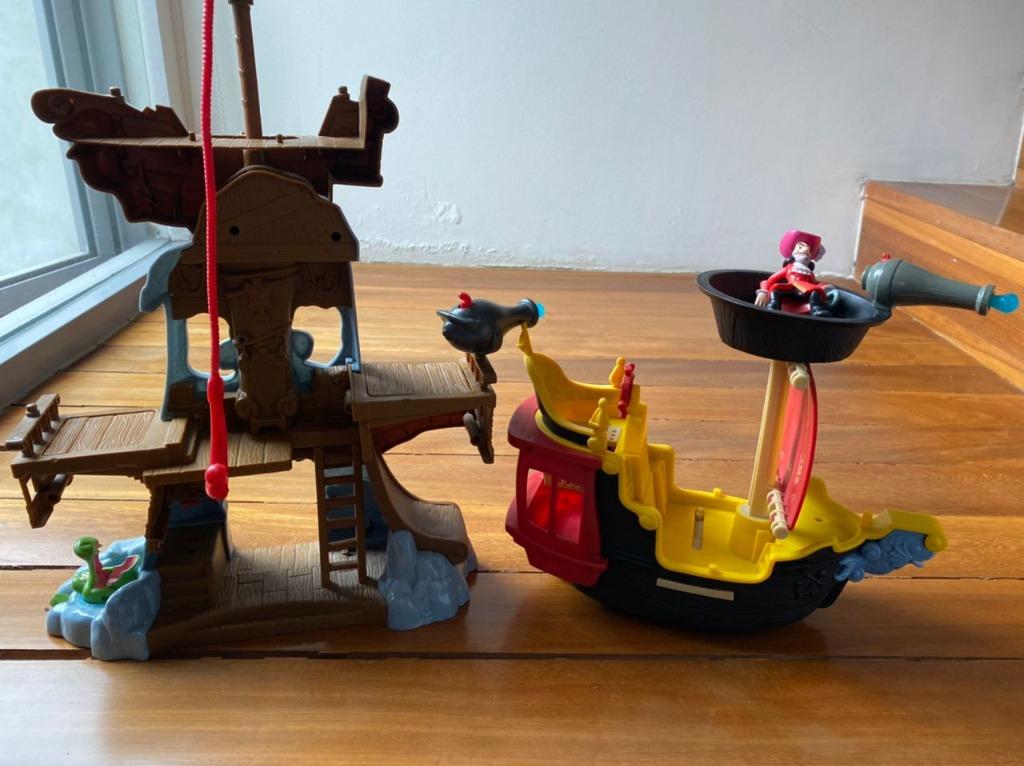 Disney Peter Pan - Captain Hook Set, Hobbies & Toys, Collectibles &  Memorabilia, Vintage Collectibles on Carousell