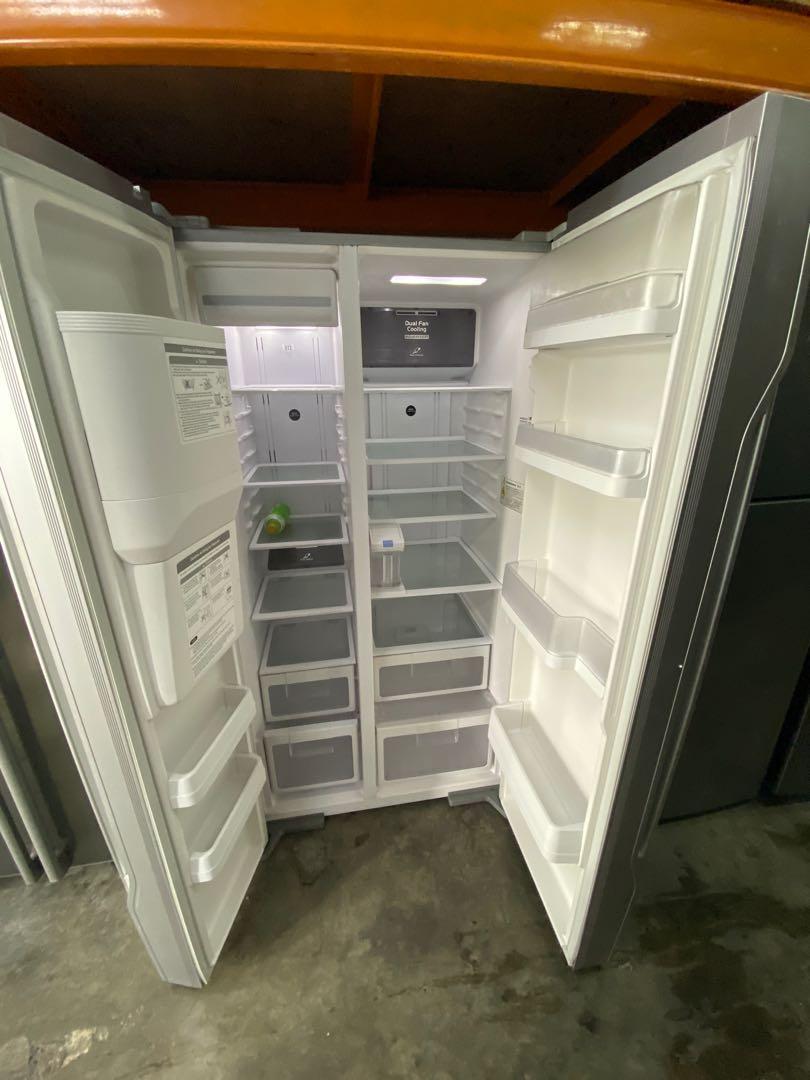 Hitachi Side by Side Glass Door Water Dispenser Inverter Fridge, 589L