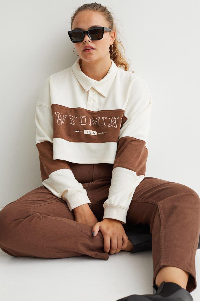 H&M PULLOVER (Category: Others Tops) located in Marikina City. Submitted by haponezza (Listing ID 1124024166, Image 2). Description: - Authentic and Brandnew - Avail in S and XL size ✖︎ Sold Small ✖︎ *S size can fit upto semi medium *XL size is not too big it's just perfect if you want a baggy/loose fit style. LAST PRICE POSTED ⚡️ - Y2K, VINTAGE.