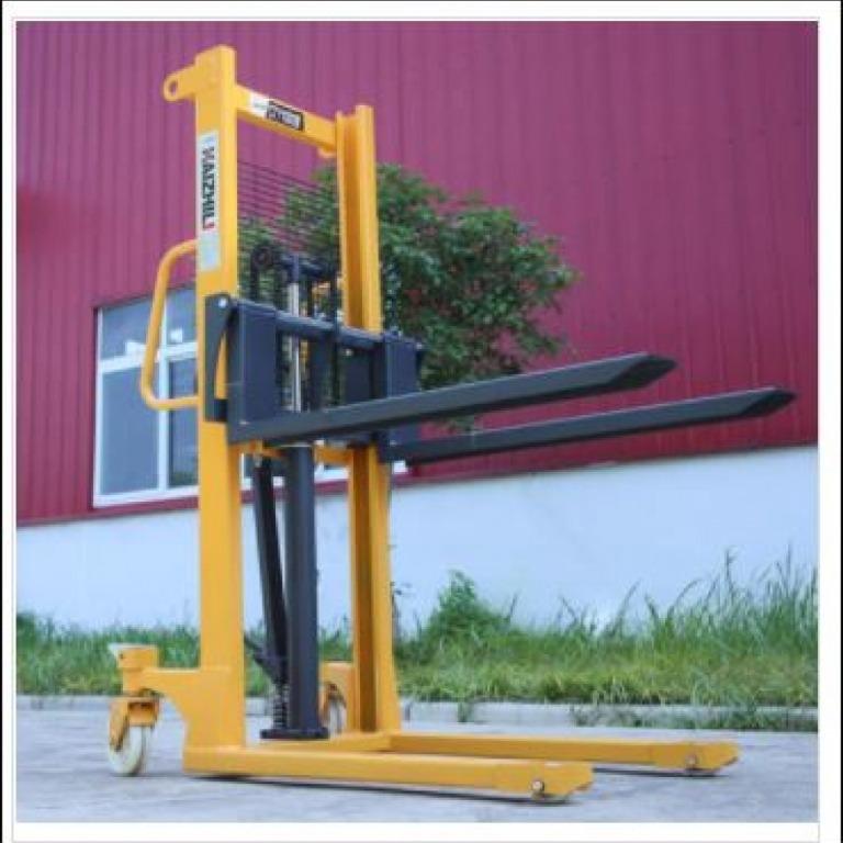MANUAL PALLET STACKER SINGLE 1.6 METER 2000 KGS CAP. (Category: Construction Tools & Equipment) located in Mandaluyong City. Submitted by rescuequipment (Listing ID 1131637506, Image 1). Description: 1) Mast is made of high quality C section steel, which has strong bearing capacity and sturdy. 2) Forks covering the fixed legs improves the stability when loading goods. 3) Adjustable Steel welded with shaft-through design suitable for pallets of di