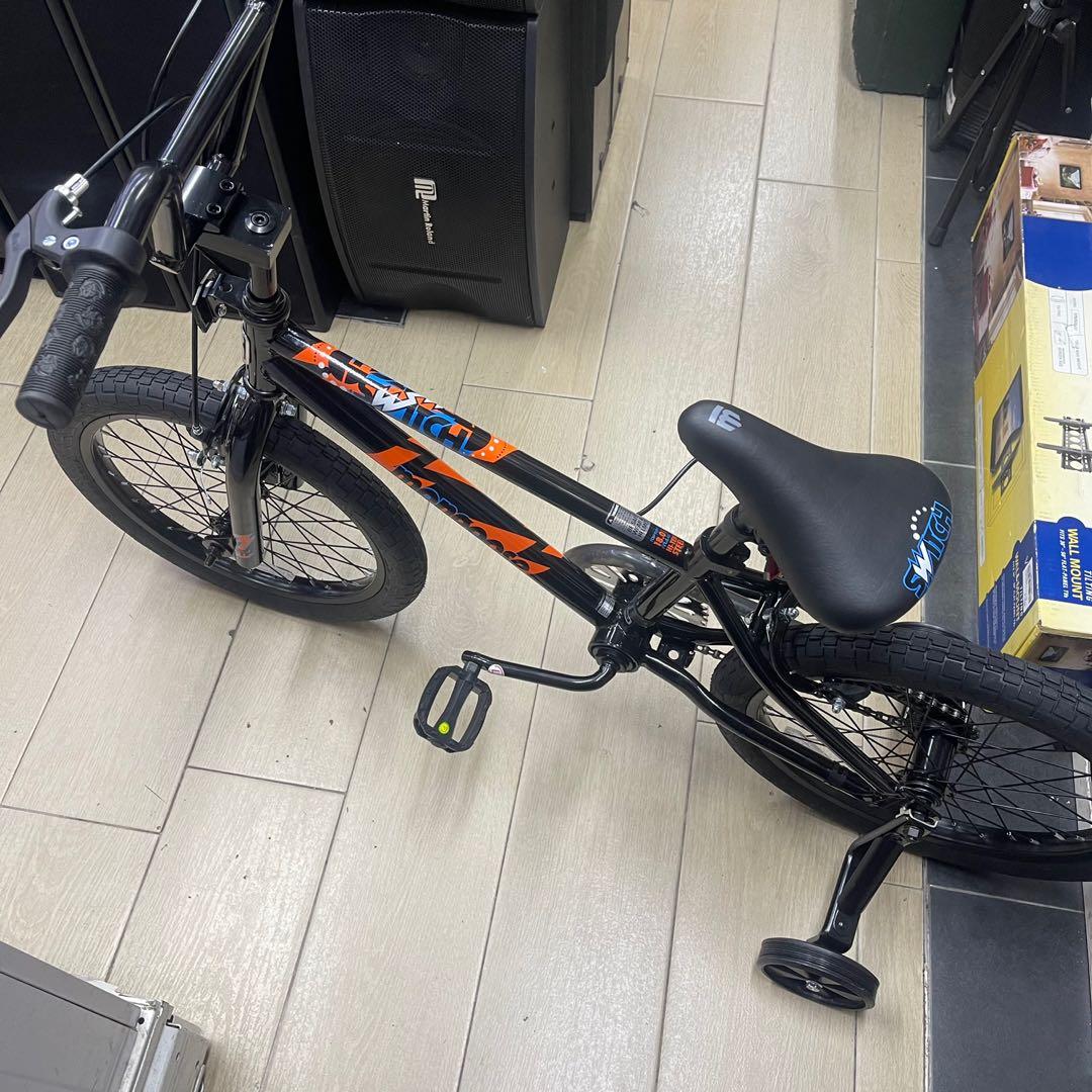 Mongoose Switch 18inch Kid bicycle without stand bar Sports