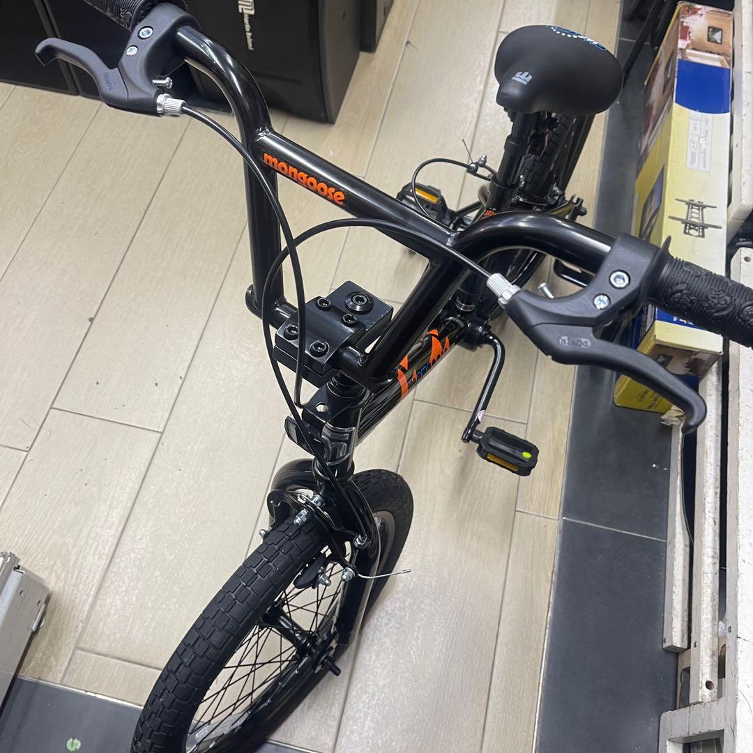 Mongoose switch 2025 18 inch bike
