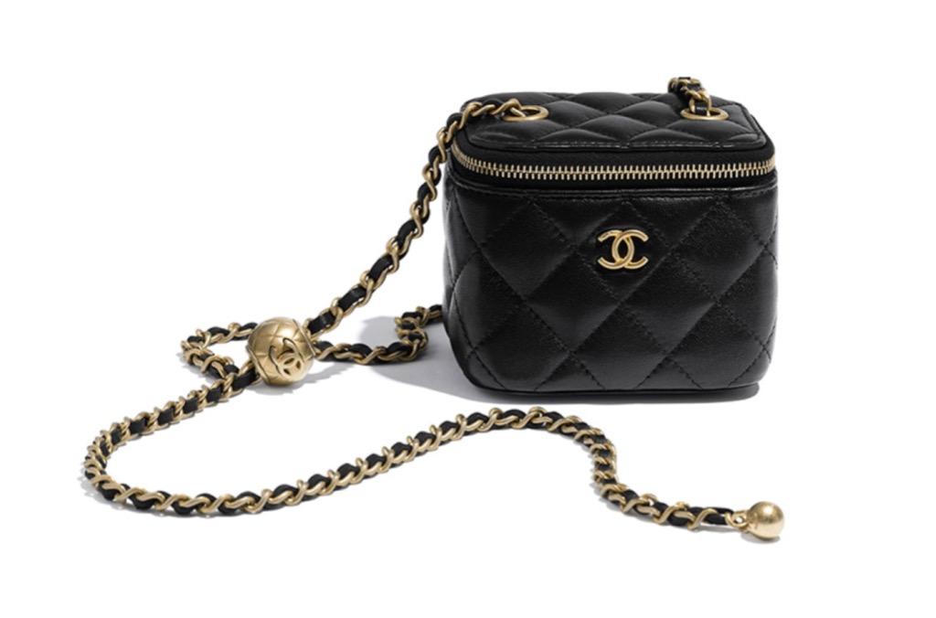 *NEW ARRIVAL* CHANEL CRUSH CLASSIC SMALL VANITY WITH CHAIN BLACK LAMBSKIN