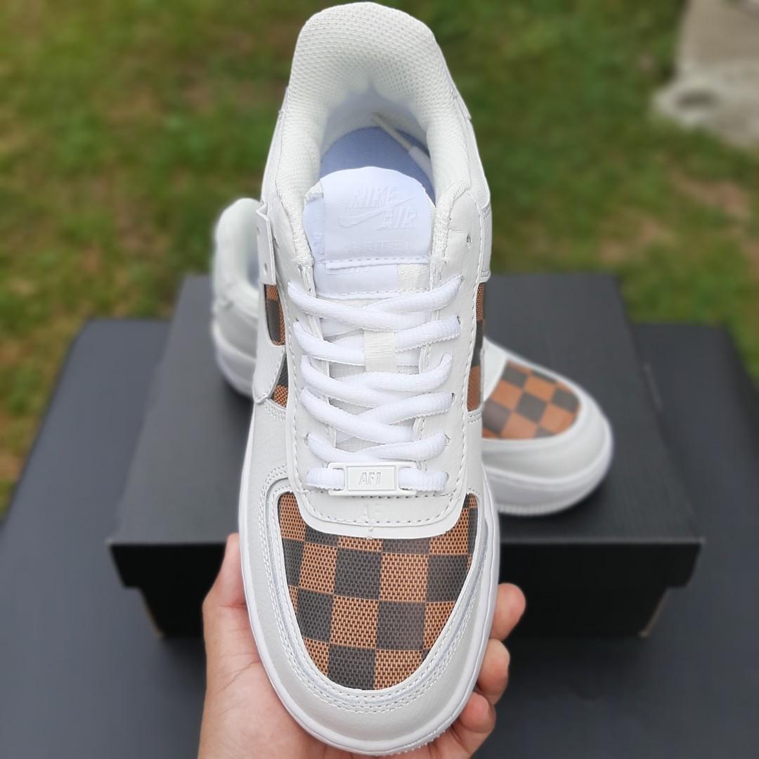 US9 - LOUIS VUITTON X NIKE AIR FORCE 1 - WHITE