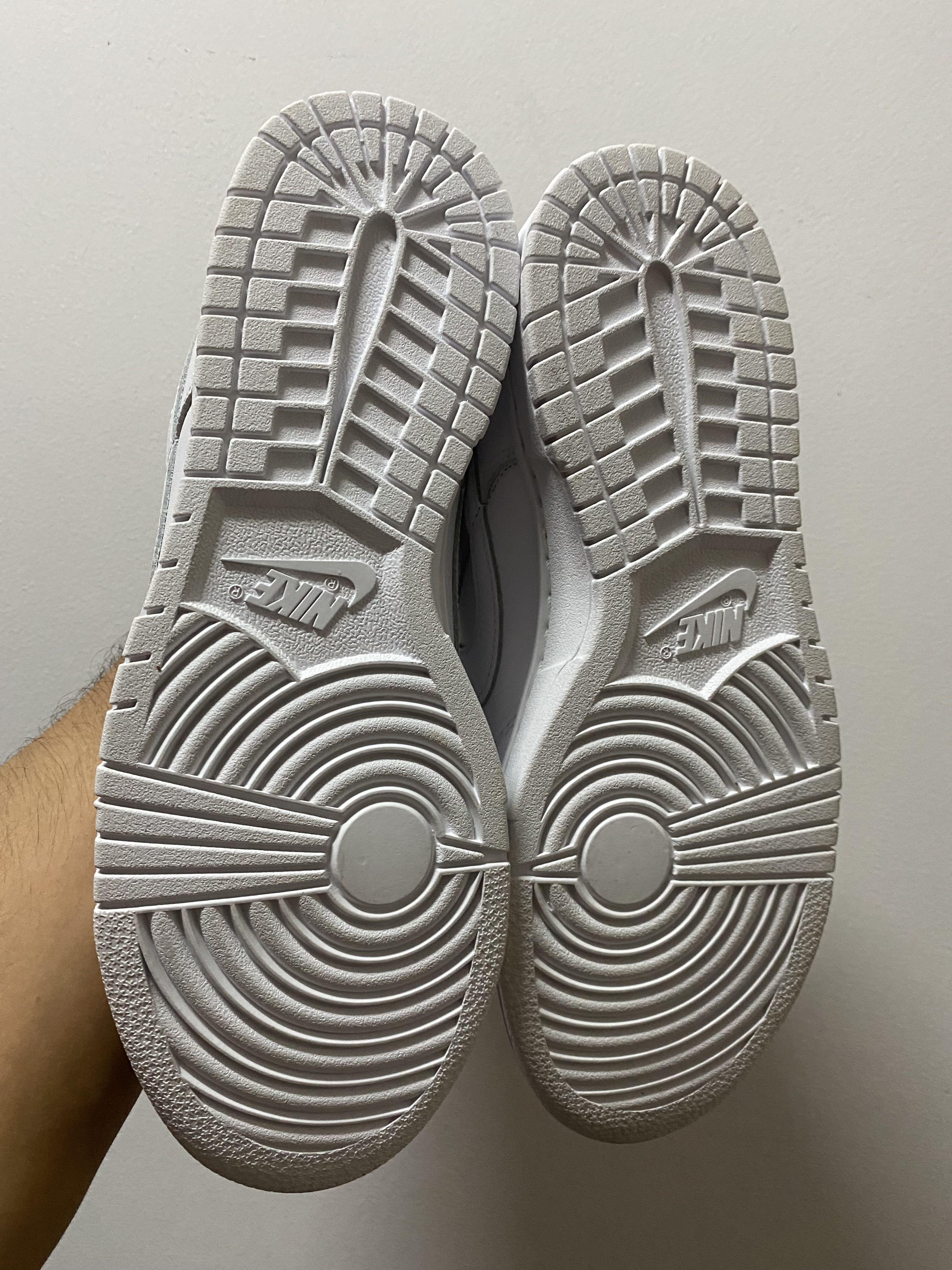 dunk low triple white mens