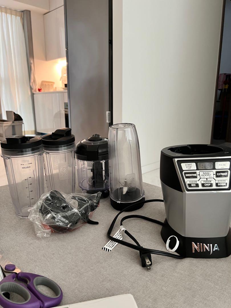 Nutri ninja food processor and blender, TV & Home Appliances, Kitchen