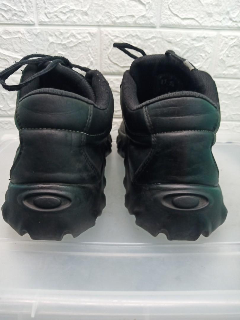 Oakley boot Men s Fashion Footwear Boots on Carousell