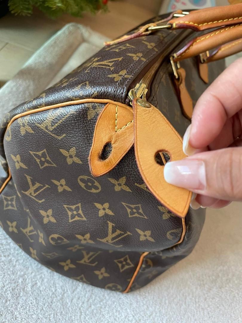 Negotiable CRAZY CLEARANCE SALE!!! Authentic LV Speedy 40 Monogram FREE  Twillly & SF, Luxury, Bags & Wallets on Carousell