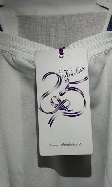 Plains & prints -🎄Super Sale (Category: Blouses) located in Manila. Submitted by chicstuff88 (Listing ID 1131787773, Image 3). Description: 🎄Plains & Prints 🎄super comfy.