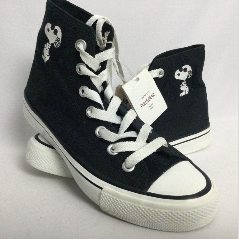 casual snoopy trainers