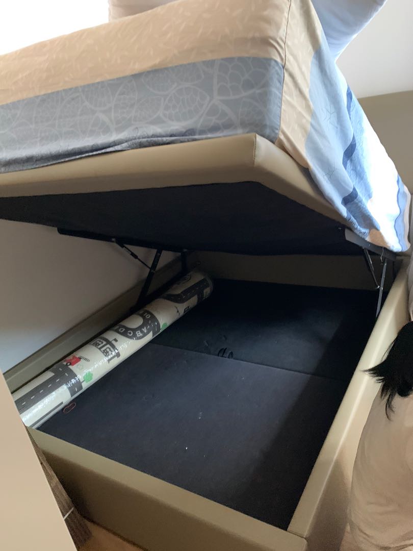 Queen storage bed frame (dismantle and pick up yourself pls), Furniture