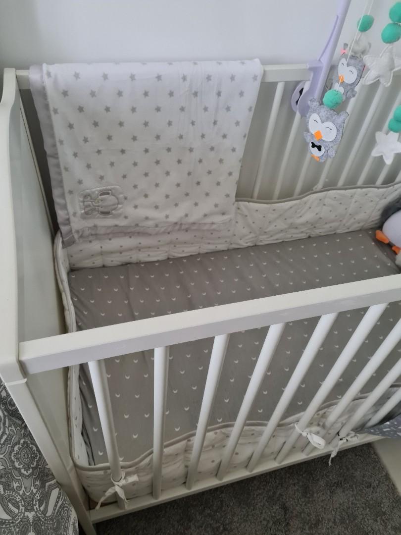 Sell cot, Babies & Kids, Baby Nursery & Kids Furniture, Cots & Cribs on