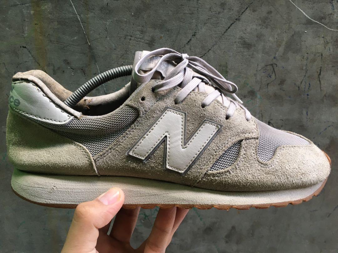 Sepatu new balance second Fesyen Pria Sepatu Sneakers di Carousell