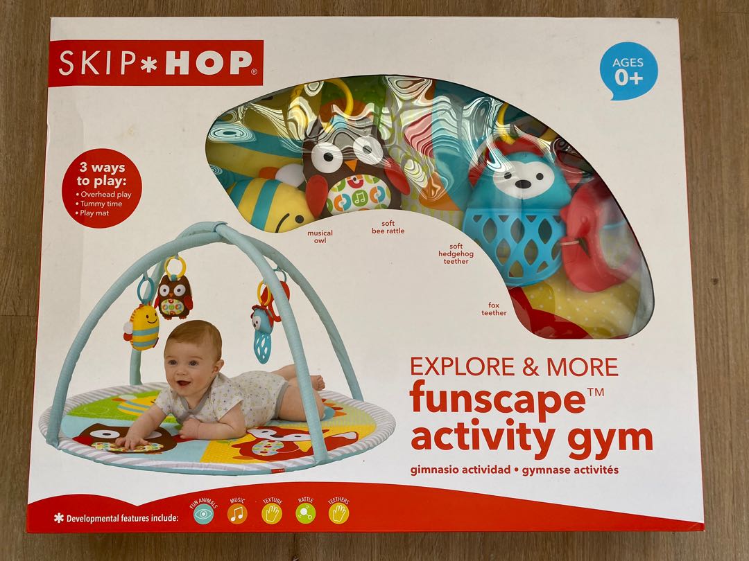 Skip hop funscape activity gym top