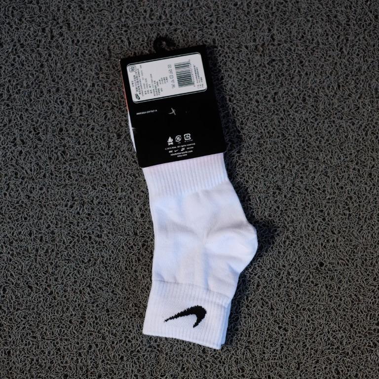 Socks Kaos Kaki Nike Pria Wanita Warna Black White Bundling