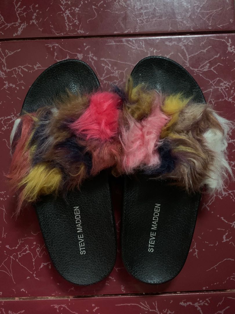 steve madden fluffy slides