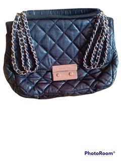 (Kategori: ) berada di . Dikirim oleh qqootd (ID iklan 1131634129, Gambar 1). Deskripsi: .
