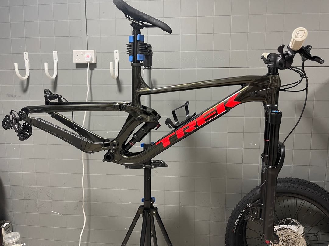 TREK SLASH 2022 MOUNTAIN BIKE FRAME 