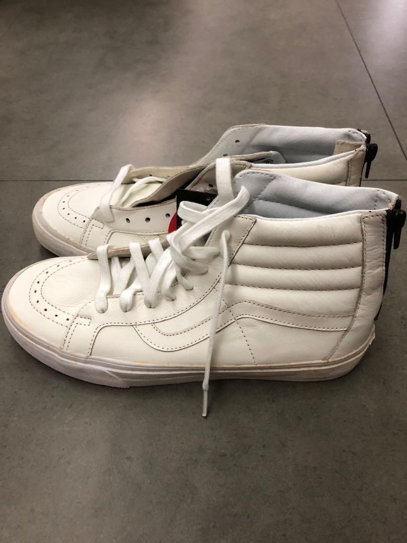 Low top leather vans clearance