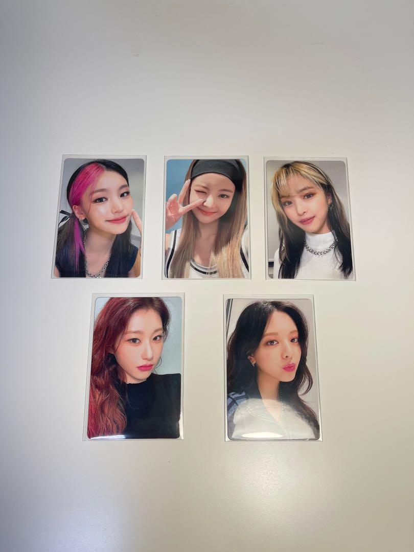 ITZY No Bad Days Monthly Kit December Official Photocard