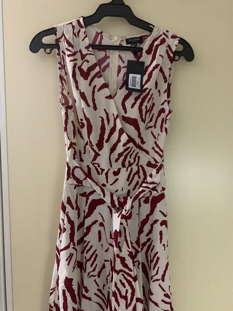 Zalora jumpsuit (Category: Dresses) located in Manila. Submitted by katesys (Listing ID 1131791204, Image 3). Description: Brand new with tag Xs Waist line 24-25.