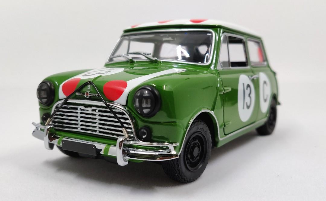 お得最新品KYOSHO 京商 1/18 Morris MINI Traveller Green ミニクーパー モーリス ミニ トラベラー No.08195G 乗用車