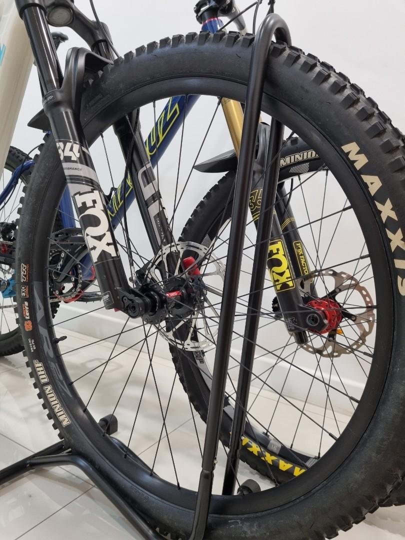 assos neopro s7 bib shorts