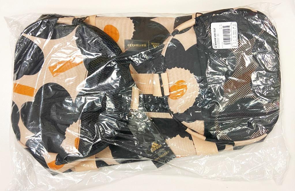 現貨* ADIDAS X MARIMEKKO UNIKKO ALLOVER-PRINT DUFFEL SMALL, 女裝, 手袋及銀包, 單肩包-  Carousell