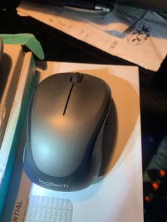 Logitech M235 Unified Wireless Mouse
