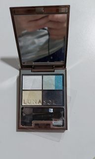 （分類：）位於 。 由 evaayu 提交（商品編號 1131987658，圖片 1）。簡介： 。