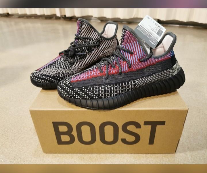 Adidas Yeezy Boost 320 V2 Yecheil