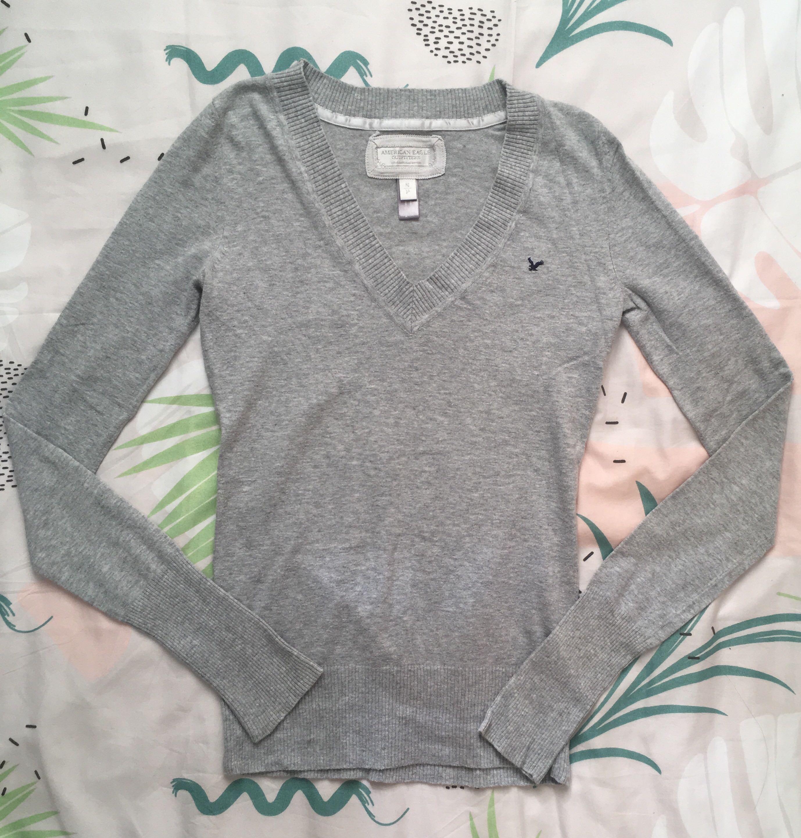 American Eagle Outfitters Sweater (XS- SemiMedium) (Category: Coats, Jackets and Outerwear) located in Cabanatuan. Submitted by genrbr08 (Listing ID 1131895005, Image 1). Description: Color: Gray small on tag Bought in US.