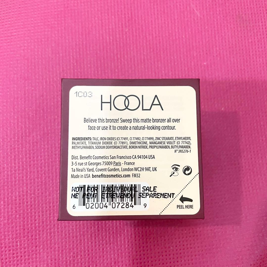 AUTHENTIC Benefit cosmetics hoola matte bronzer with brush and mirror (Category: Makeup) located in Pasig City. Submitted by vanityboutique (Listing ID 1131901378, Image 2). Description: Pm for more details Brand new and authentic Selling low and affordable One of the best selling brands in the makeup skincare world .
