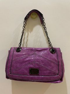 (Category: ) located in . Submitted by jojobag (Listing ID 1131971322, Image 1). Description: .