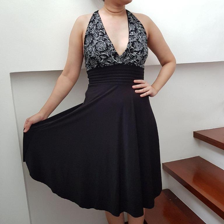 Black flowy knee length dress hot sale