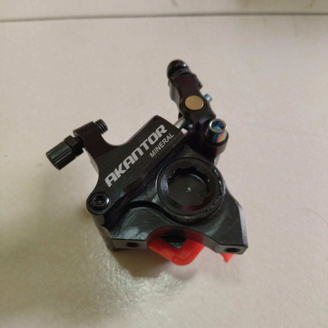 cable actuated hydraulic brakes