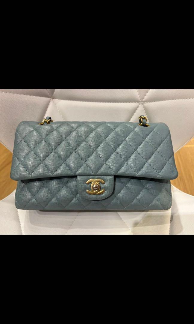 CHANEL 18C IRIDESCENT TIFFANY BLUE, Women's Fashion, Bags & Wallets, Purses  & Pouches on Carousell