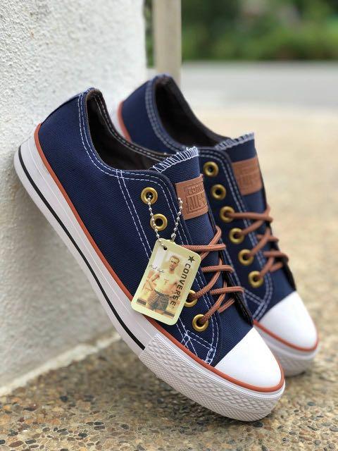 Converse blu navy top