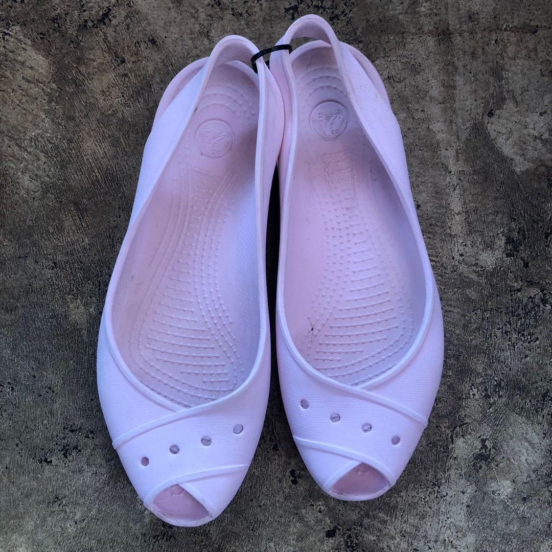 Crocs peep toe best sale flats