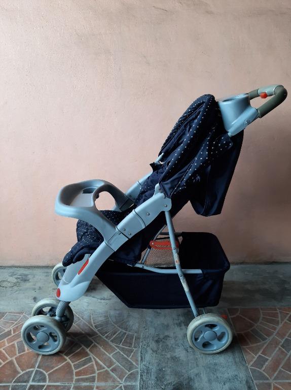 Enfant Stroller (Category: Strollers) located in Caloocan City. Submitted by beadazzle (Listing ID 1131902171, Image 1). Description: Needs to be washed. Kept in the storage for a while. Images of flaws also uploaded. Belt needs to be replaced..