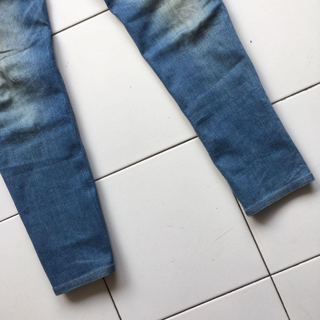 Geamici Jeans (size 35), Fesyen Pria, Pakaian , Bawahan di Carousell