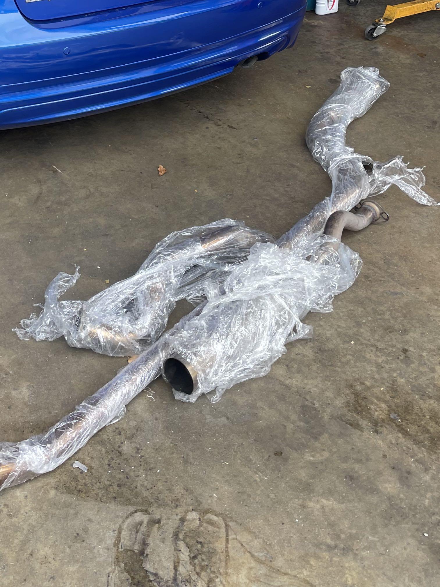 HKS full exhaust civic FD 1/4, Car Accessories, Accessories on Carousell