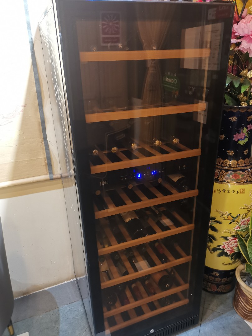 Jc wine chiller, TV & Home Appliances, Kitchen Appliances, Wine Cellar & Storage on Carousell