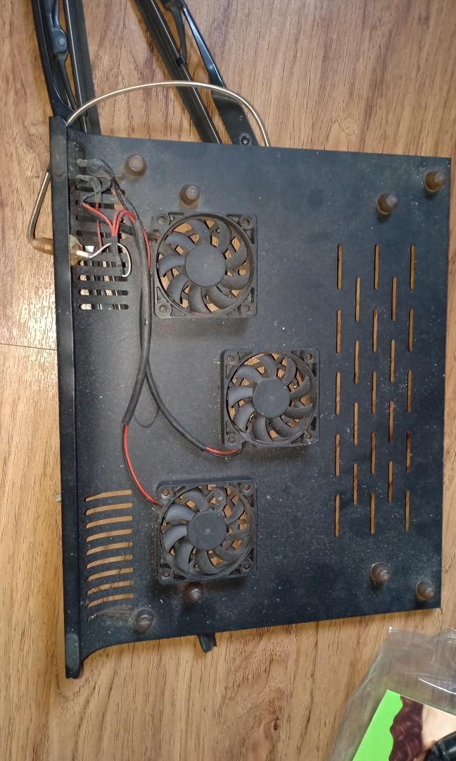 Laptop cooler fan (Category: Laptops & Notebooks) located in Bacoor. Submitted by detectiveshin (Listing ID 1131970683, Image 1). Description: meet up: bacoor.