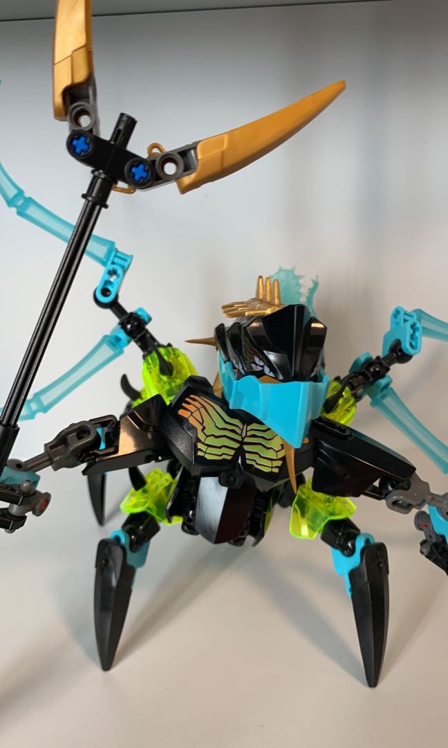 Hero factory queen beast 2025