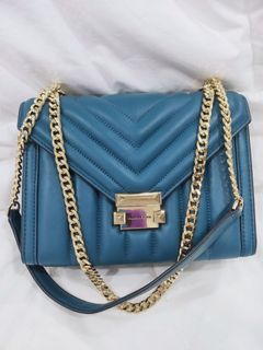 (Category: ) located in . Submitted by lovetoshopp (Listing ID 1131964909, Image 1). Description: .