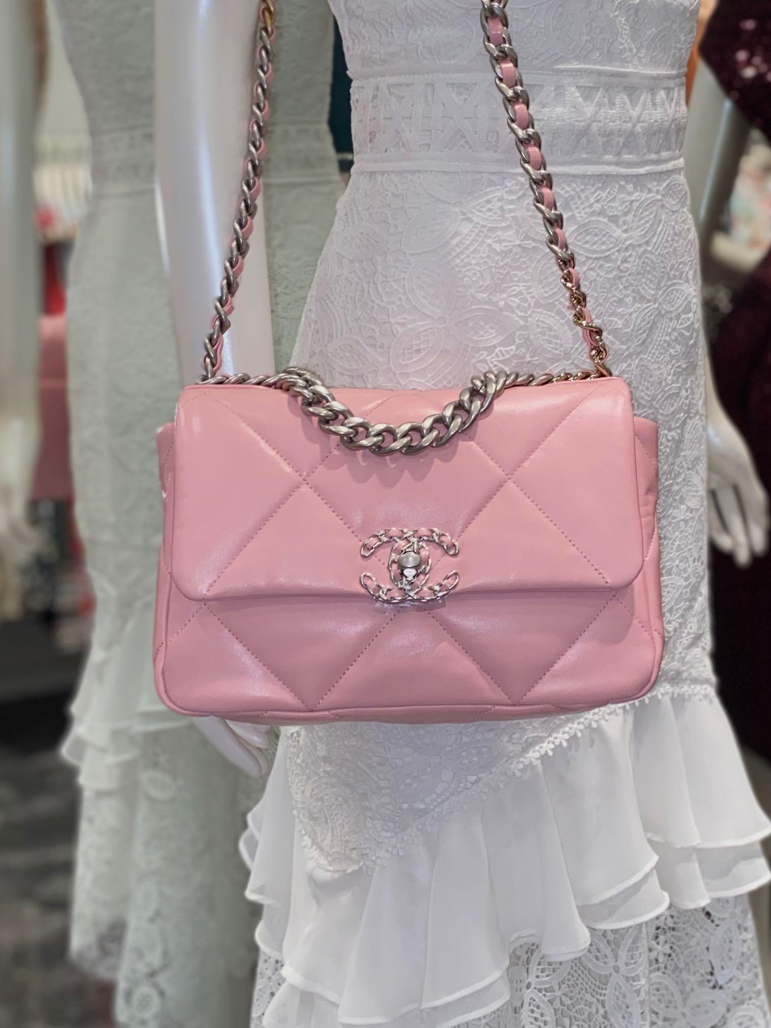 New 🦄 Chanel 19 bag 22C small baby pink silver gold hardware 🦄 chain logo  handbag purse classic flap bag