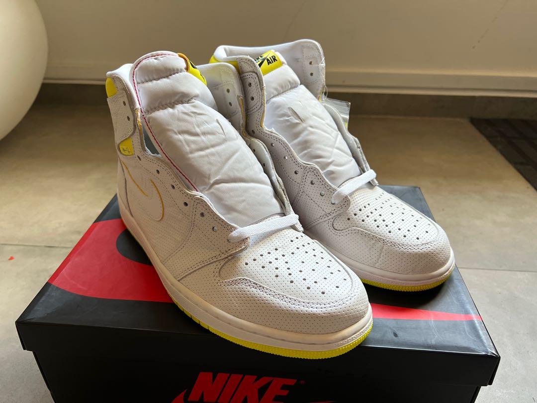 first class flight aj1